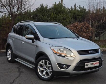Серый Форд Куга, объемом двигателя 2 л и пробегом 289 тыс. км за 9999 $, фото 1 на Automoto.ua