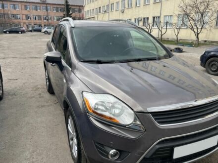 Серый Форд Куга, объемом двигателя 2 л и пробегом 233 тыс. км за 7200 $, фото 1 на Automoto.ua
