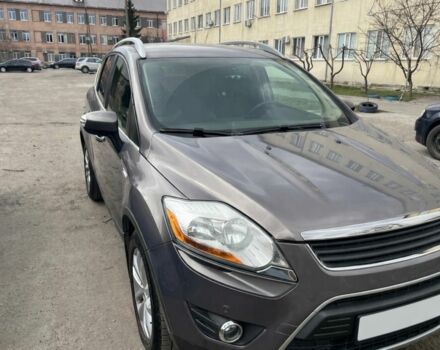 Серый Форд Куга, объемом двигателя 2 л и пробегом 233 тыс. км за 7200 $, фото 1 на Automoto.ua