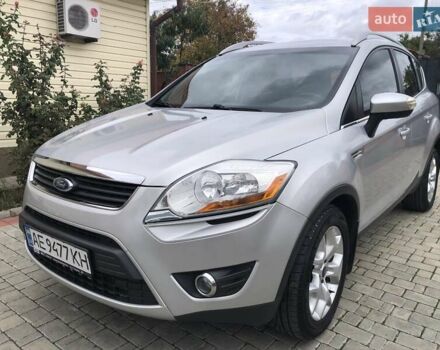 Сірий Форд Куга, об'ємом двигуна 2 л та пробігом 142 тис. км за 10300 $, фото 1 на Automoto.ua
