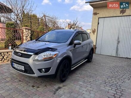 Форд Куга 2011 у Тернополі на Automoto.ua Сірий Форд Куга, об'ємом двигуна 2 л та пробігом 252 тис. км за 11000 $, фото 1 на Automoto.ua
