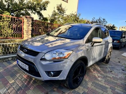 Форд Куга 2011 у Тернополі на Automoto.ua Сірий Форд Куга, об'ємом двигуна 2 л та пробігом 220 тис. км за 11000 $, фото 1 на Automoto.ua