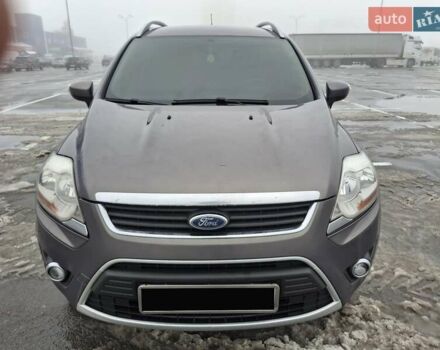 Серый Форд Куга, объемом двигателя 2 л и пробегом 272 тыс. км за 11700 $, фото 1 на Automoto.ua