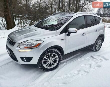 Серый Форд Куга, объемом двигателя 2 л и пробегом 240 тыс. км за 9750 $, фото 1 на Automoto.ua