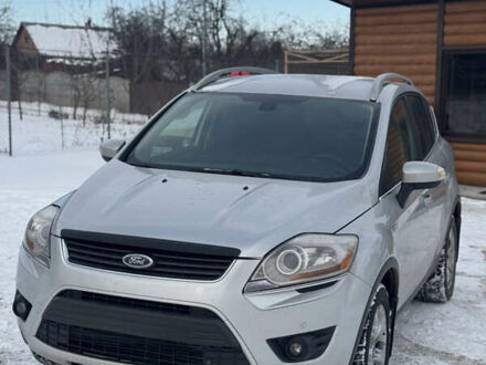 Сірий Форд Куга, об'ємом двигуна 2 л та пробігом 201 тис. км за 8999 $, фото 1 на Automoto.ua