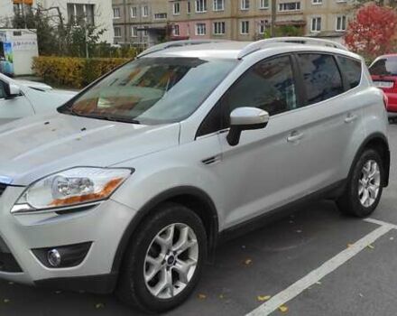 Серый Форд Куга, объемом двигателя 2 л и пробегом 124 тыс. км за 10800 $, фото 1 на Automoto.ua