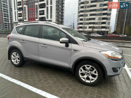 Сірий Форд Куга, об'ємом двигуна 2 л та пробігом 187 тис. км за 11000 $, фото 1 на Automoto.ua