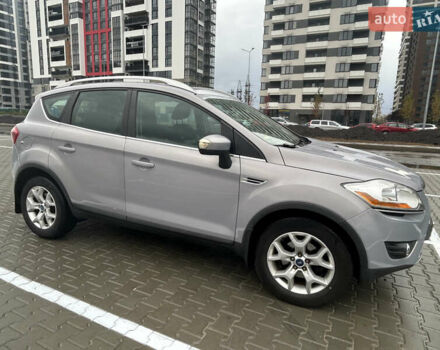 Сірий Форд Куга, об'ємом двигуна 2 л та пробігом 187 тис. км за 11000 $, фото 1 на Automoto.ua