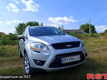 Сірий Форд Куга, об'ємом двигуна 2 л та пробігом 202 тис. км за 9900 $, фото 1 на Automoto.ua