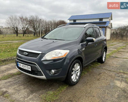 Серый Форд Куга, объемом двигателя 2 л и пробегом 180 тыс. км за 10900 $, фото 1 на Automoto.ua