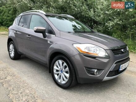 Сірий Форд Куга, об'ємом двигуна 2 л та пробігом 160 тис. км за 10700 $, фото 1 на Automoto.ua
