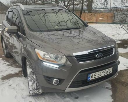 Серый Форд Куга, объемом двигателя 2 л и пробегом 320 тыс. км за 10300 $, фото 1 на Automoto.ua