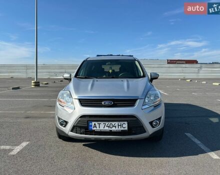 Серый Форд Куга, объемом двигателя 2 л и пробегом 253 тыс. км за 10000 $, фото 1 на Automoto.ua