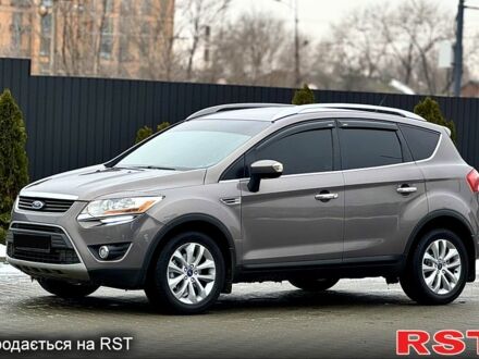 Серый Форд Куга, объемом двигателя 2 л и пробегом 101 тыс. км за 12200 $, фото 1 на Automoto.ua