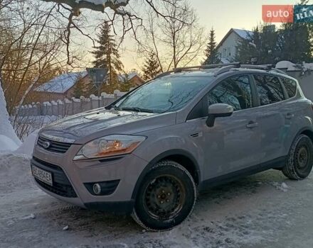 Серый Форд Куга, объемом двигателя 2 л и пробегом 102 тыс. км за 11200 $, фото 1 на Automoto.ua