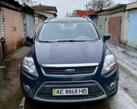 Серый Форд Куга, объемом двигателя 2 л и пробегом 350 тыс. км за 8000 $, фото 1 на Automoto.ua