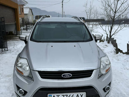 Сірий Форд Куга, об'ємом двигуна 2 л та пробігом 125 тис. км за 11200 $, фото 1 на Automoto.ua