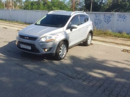 Сірий Форд Куга, об'ємом двигуна 2 л та пробігом 308 тис. км за 8200 $, фото 1 на Automoto.ua