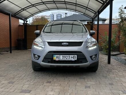 Серый Форд Куга, объемом двигателя 2 л и пробегом 134 тыс. км за 12500 $, фото 1 на Automoto.ua