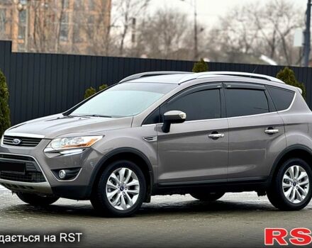 Серый Форд Куга, объемом двигателя 2 л и пробегом 1010 тыс. км за 12200 $, фото 1 на Automoto.ua