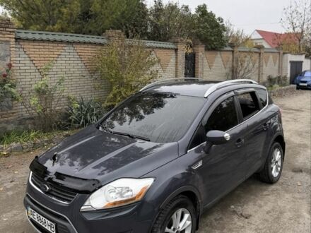 Серый Форд Куга, объемом двигателя 0 л и пробегом 230 тыс. км за 5500 $, фото 1 на Automoto.ua