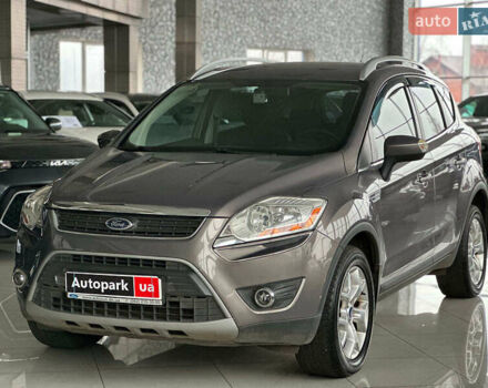Сірий Форд Куга, об'ємом двигуна 2 л та пробігом 108 тис. км за 12990 $, фото 1 на Automoto.ua