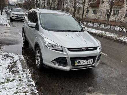 Форд Куга 2013 в Киеве на Automoto.ua Серый Форд Куга, объемом двигателя 2 л и пробегом 40 тыс. км за 14900 $, фото 1 на Automoto.ua