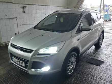 Серый Форд Куга, объемом двигателя 2 л и пробегом 151 тыс. км за 13900 $, фото 1 на Automoto.ua