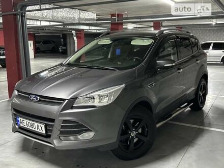 Форд Куга 2013 в Днепре (Днепропетровске) на Automoto.ua Серый Форд Куга, объемом двигателя 2 л и пробегом 125 тыс. км за 13300 $, фото 1 на Automoto.ua