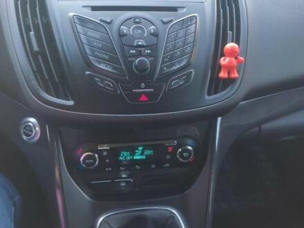 Форд Куга 2013 в Ужгороде на Automoto.ua Серый Форд Куга, объемом двигателя 2 л и пробегом 275 тыс. км за 12900 $, фото 1 на Automoto.ua