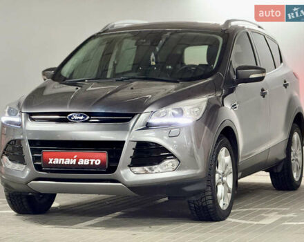 Серый Форд Куга, объемом двигателя 2 л и пробегом 216 тыс. км за 13999 $, фото 1 на Automoto.ua