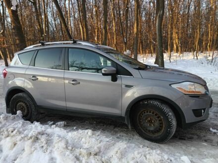 Серый Форд Куга, объемом двигателя 2 л и пробегом 102 тыс. км за 11200 $, фото 1 на Automoto.ua