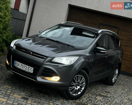 Серый Форд Куга, объемом двигателя 2 л и пробегом 219 тыс. км за 11750 $, фото 1 на Automoto.ua