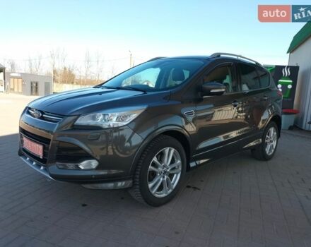 Серый Форд Куга, объемом двигателя 2 л и пробегом 221 тыс. км за 13950 $, фото 1 на Automoto.ua