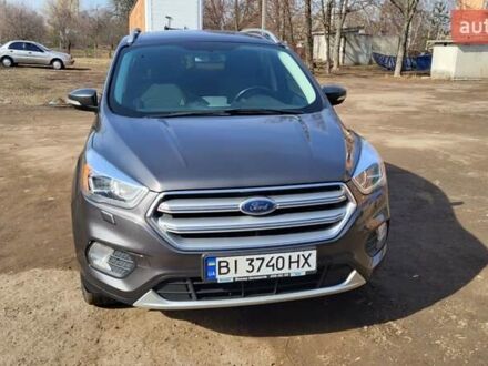 Форд Куга 2016 в Миргороде на Automoto.ua Серый Форд Куга, объемом двигателя 2 л и пробегом 194 тыс. км за 16300 $, фото 1 на Automoto.ua