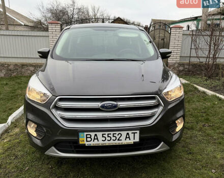 Сірий Форд Куга, об'ємом двигуна 2 л та пробігом 221 тис. км за 14700 $, фото 1 на Automoto.ua