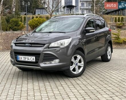 Серый Форд Куга, объемом двигателя 2 л и пробегом 239 тыс. км за 15200 $, фото 1 на Automoto.ua