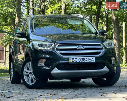 Серый Форд Куга, объемом двигателя 2 л и пробегом 90 тыс. км за 16699 $, фото 1 на Automoto.ua