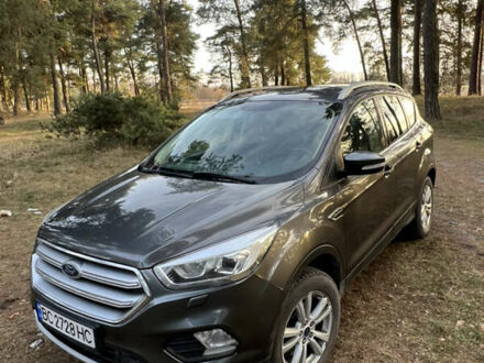 Форд Куга 2017 у Львові на Automoto.ua Сірий Форд Куга, об'ємом двигуна 2 л та пробігом 166 тис. км за 14500 $, фото 1 на Automoto.ua
