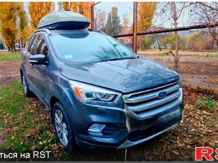 Сірий Форд Куга, об'ємом двигуна 1.5 л та пробігом 73 тис. км за 11000 $, фото 1 на Automoto.ua
