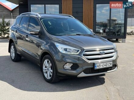 Серый Форд Куга, объемом двигателя 2 л и пробегом 143 тыс. км за 14900 $, фото 1 на Automoto.ua