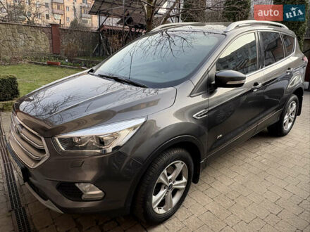 Форд Куга 2017 в Львове на Automoto.ua Серый Форд Куга, объемом двигателя 2 л и пробегом 115 тыс. км за 20599 $, фото 1 на Automoto.ua