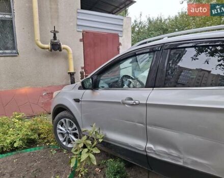 Форд Куга 2017 в Каменце-Подольском на Automoto.ua Серый Форд Куга, объемом двигателя 2 л и пробегом 218 тыс. км за 12500 $, фото 1 на Automoto.ua