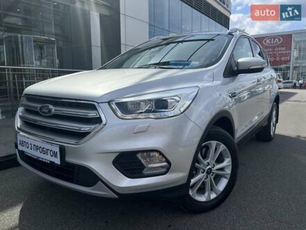 Форд Куга 2017 в Киеве на Automoto.ua Серый Форд Куга, объемом двигателя 2 л и пробегом 63 тыс. км за 20146 $, фото 1 на Automoto.ua