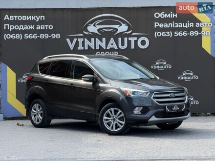 Сірий Форд Куга, об'ємом двигуна 2 л та пробігом 83 тис. км за 15800 $, фото 1 на Automoto.ua
