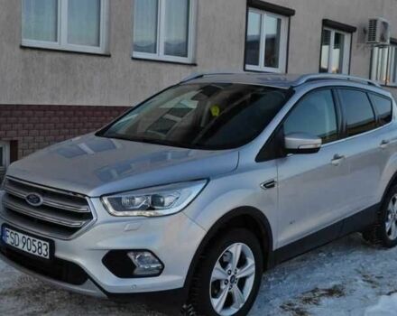 Сірий Форд Куга, об'ємом двигуна 2 л та пробігом 175 тис. км за 11000 $, фото 1 на Automoto.ua