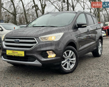 Серый Форд Куга, объемом двигателя 2 л и пробегом 191 тыс. км за 20900 $, фото 1 на Automoto.ua