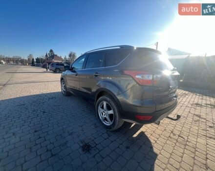 Серый Форд Куга, объемом двигателя 1.5 л и пробегом 135 тыс. км за 13900 $, фото 1 на Automoto.ua