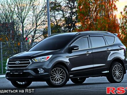 Серый Форд Куга, объемом двигателя 2 л и пробегом 82 тыс. км за 15300 $, фото 1 на Automoto.ua