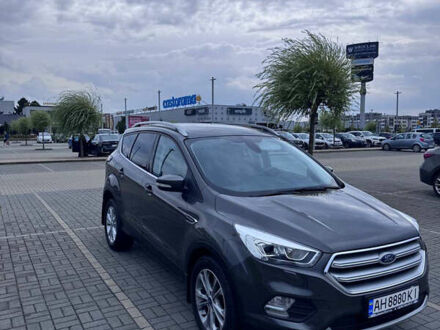 Серый Форд Куга, объемом двигателя 1.5 л и пробегом 134 тыс. км за 17000 $, фото 1 на Automoto.ua